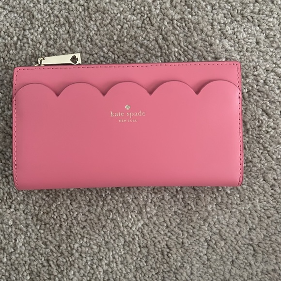 Kate Spade Wallet & Purse - Picture 3 of 6